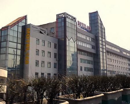 莫泰酒店上海南站锦江乐园地铁站店 外观 照片